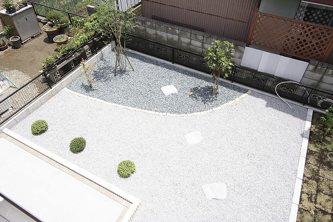 外構工事で実現する低メンテナンスな庭づくり